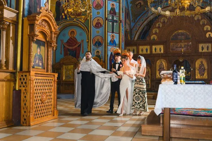 Вадим и Вероника · венчание · кадр 11 · Darovsky Photo